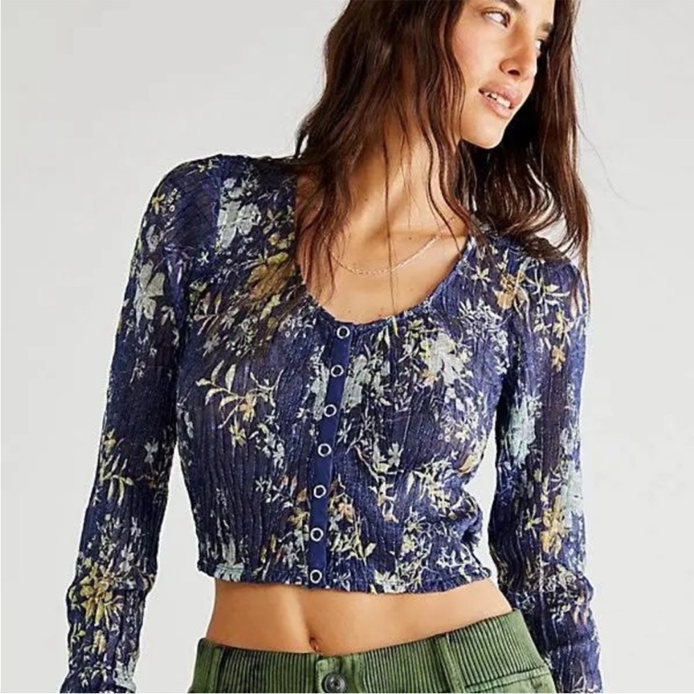 Free People We The Free Button Down Angelina Top in Mesh Floral Navy - Medium - Picture 2 of 8